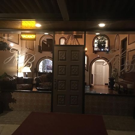 Hotel Burgess Reedley Exterior foto